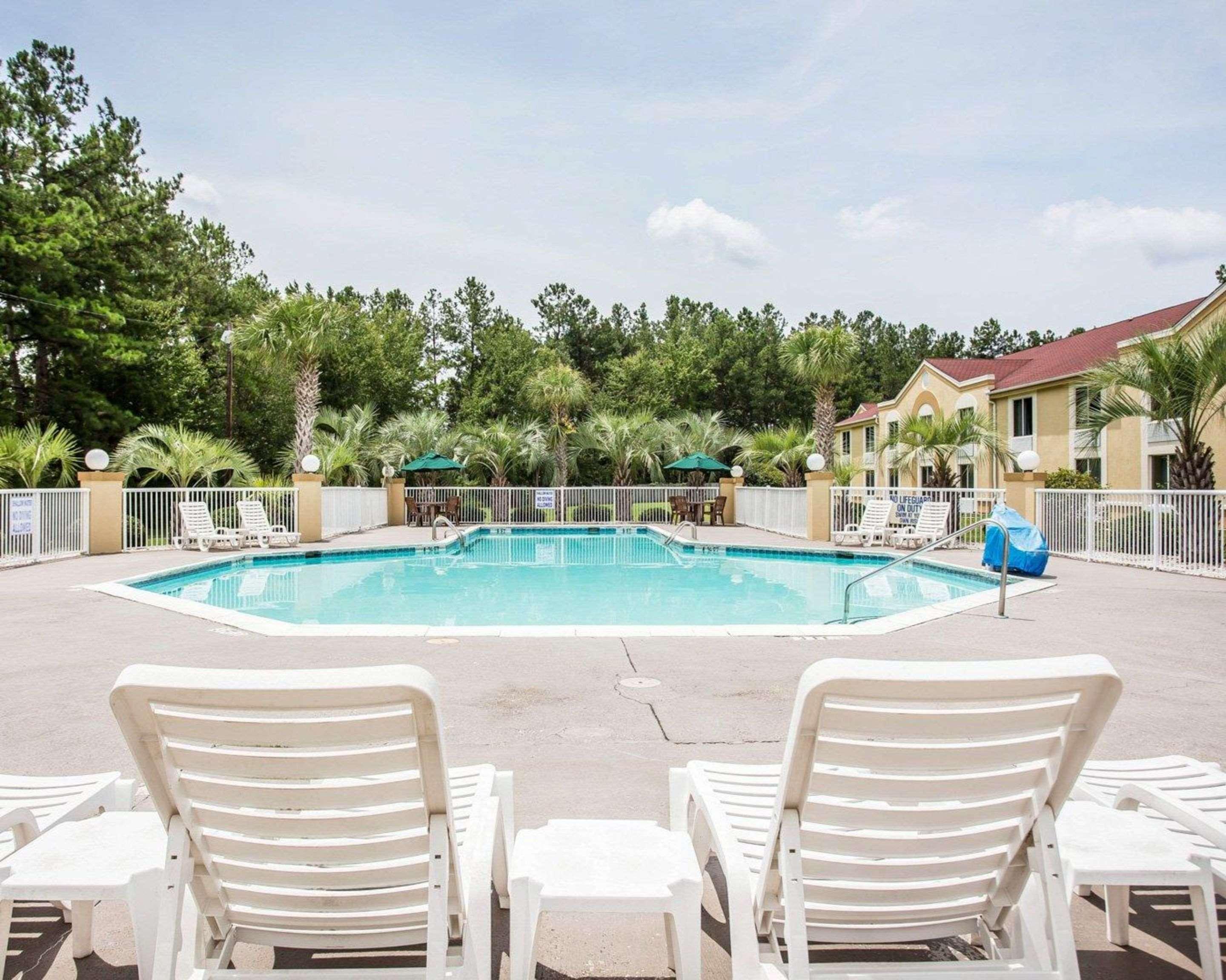 Comfort Inn & Suites Walterboro I-95 Exterior foto