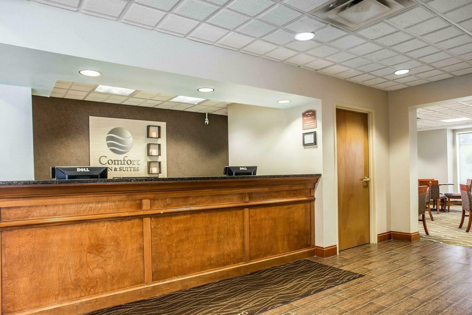 Comfort Inn & Suites Walterboro I-95 Exterior foto